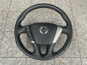 ** Nissan Elgrand Highway Star TE52 for original steering wheel air bag **