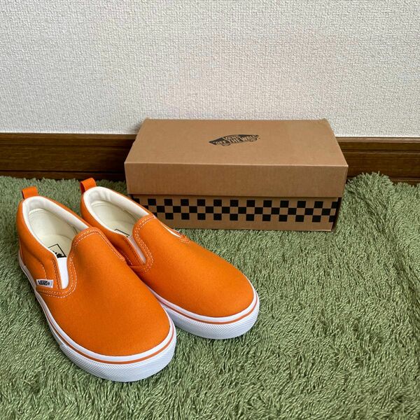 スリッポン VANS スニーカー