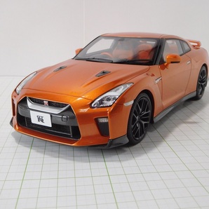◎京商 1/18 日産 GT-R (R35) プレミアムエディション  オレンジメタリックの画像1