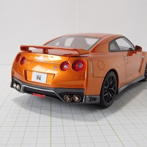 ◎京商 1/18 日産 GT-R (R35) プレミアムエディション  オレンジメタリックの画像5