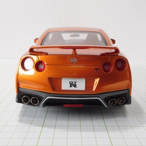 ◎京商 1/18 日産 GT-R (R35) プレミアムエディション  オレンジメタリックの画像6