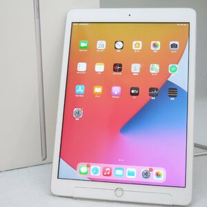 訳有品・保管品 apple アップル iPad 第8世代 128GB シルバー MYLE2J/A Wi-Fiモデル 外箱付き タブレット ダメージ有 現状品