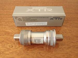 【未使用】Shimano 初代 XTR ボトムブケット BB-UN91