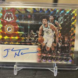 【Jordan Nwora】◆GOLD! 直筆サインカード◆2022-23 PANINI Mosaic Indiana Pacers Autograph NBAの画像1