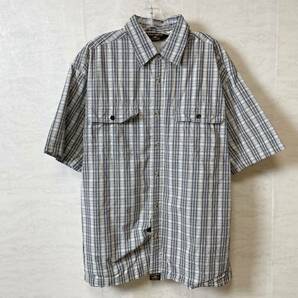 半袖 シャツ チェック柄 ベンチレーション フィッシングシャツ サイズXL チェック系統 化学繊維半袖シャツ メンズ古着の画像1