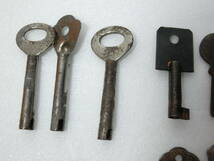 古い 鍵 和鍵 南京錠など　まとめて20本　コレクション アンティーク 昭和 レトロ　_画像9