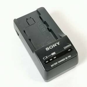 純正 充電器 SONY BC-TRV 、 純正 バッテリー NP-FV70の画像2