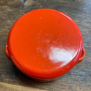 ル・クルーゼ Le Creuset 鋳物 鍋 CI ミニココット オレンジ ホーロー 両手鍋 COCOTTE ミニ オシャレ 未使用 中古 自宅保管 10cm 10センチの画像6