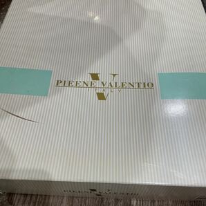 新品 未使用 贈答品 PIEENE VALENTINO ITALY バレンチノ マイヤー タオルケット 綿100% 140×200 シングル 綿毛布 ホワイト 白 花柄 箱入の画像2