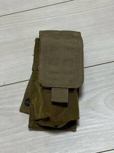 米海兵隊放出品 MC-MP1-M4/2-MS-COY マガジンポーチ MAG POUCH ミリタリー 沖縄　サバゲー(12-53)