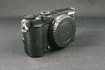【ジャンク液晶割れ】Nikon 1 J5 ブラック レンズ付き_画像3