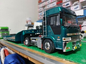 1/32アオシマトラックトレーラー、自作の低床重機運搬トレーラー