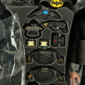 ホットトイズ 1/6スケール バットマン＆ブルース・ウェイン 2体セット バットマンリターンズ ムービーマスターピース [H662]の画像5