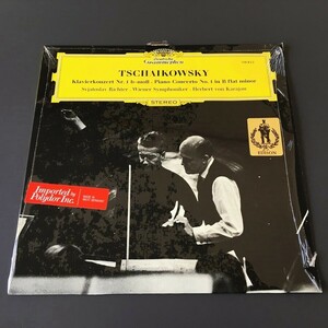 [i37]/. record LP /[ tea ikof ski piano concerto no. 1 number lihite LUKA layanTschaikowsky Richter Karajan]/ 138 822