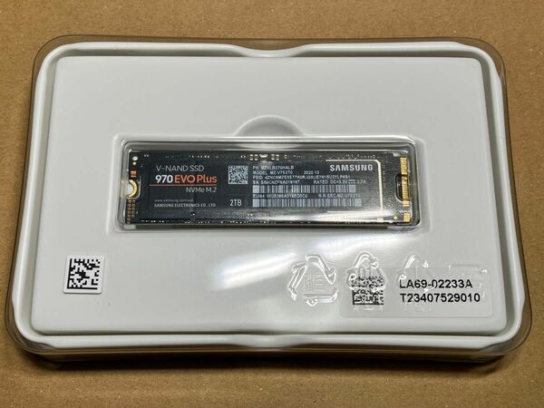 サムスン 2TB M.2 2280 SSD NVMe