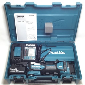 ΘΘ MAKITA マキタ マルチツール 18v 充電器・充電池1個・アタッチメント・ケース付 TM52D ブルー 目立った傷や汚れなしの画像2