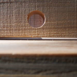 日本ミツバチ 重箱式5段巣箱+オリジナル脚付き金網・板底2層引出し付巣箱台(スムシ・アカリンダニ・高温対策)の画像5