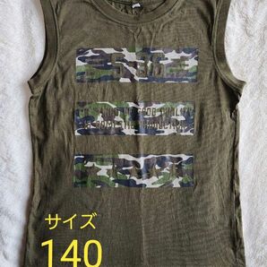 【子供服】タンクトップ　袖なしシャツ　サイズ140