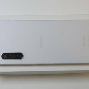 Xperia 10 IV SO-52C エクスペリア 本体 SIMフリー 中古美品 白ロム本体 docomo SIMロック解除済 送料込みの画像4