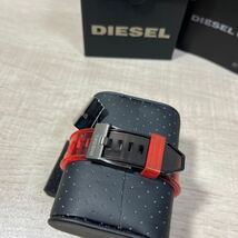 1円スタート売切り 新品未使用 DIESEL FADELITE スマートウォッチ ディーゼル DIESEL ON 心拍数 GPS Google レッド 腕時計_画像4