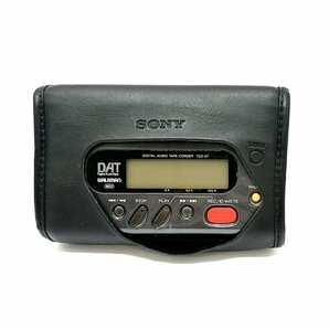 1円スタート SONY ソニー DAT WALKMAN ウォークマン TCD-D7 デジタル オーディオテープレコーダー 動作未確認 ケース付きの画像2