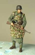 タミヤ 1/35 ドイツ国防軍兵士1体【31】組み立て塗装済み完成品 TAMIYA 1:35 WW2 German Wehrmacht Soldier, build and Painted finished._画像2