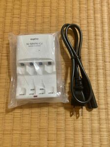 【SANYO】 単3 単4 急速充電器 サンヨー 新品　三洋