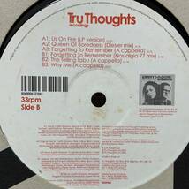 12! Kinny & Horne / Us On Fire! Tru Thoughts! 2005!_画像2