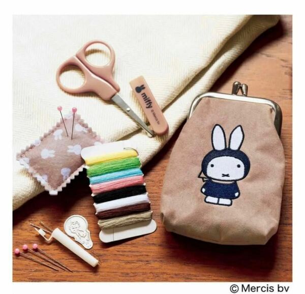 リンネル 2月号付録 miffy 刺しゅうがま口ポーチ&ソーイングセット