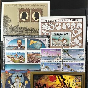 ◇◆外国切手◆◇希少 外国切手いろいろ 未使用 消印 お宝探し 収集家放出品 99の画像2