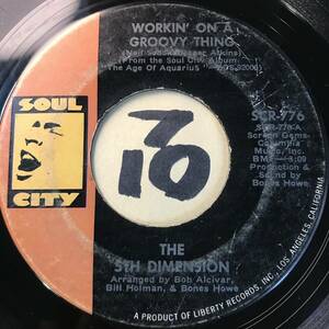 試聴 THE 5TH DIMENSION WORKIN’ ON A GROOVY THING 両面EX 