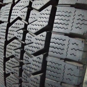 ★極良品★ブリヂストン 23年製 トラック用冬タイヤ 6本セット 205/80R17.5 BRIDGESTONE Ｗ989 ［106］の画像4