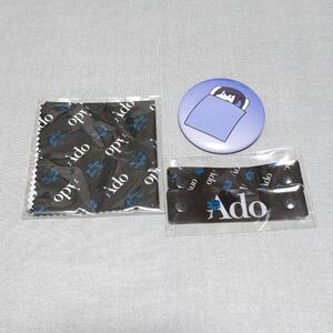 【のりさん専用】Ado 心臓　缶バッジ + コードホルダー + 眼鏡拭き×2