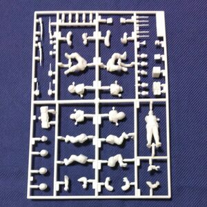 タミヤ1/35MMシリーズ付属フィギュア　8トンハーフトラック　20㎜4連装高射機関砲　操作兵