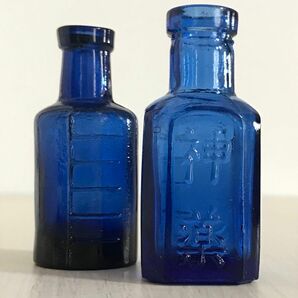 ③ 神薬　医薬部外品　空き瓶　レトロ瓶　薬瓶　アンティーク　ボトル　コバルトブルー　昭和　大正