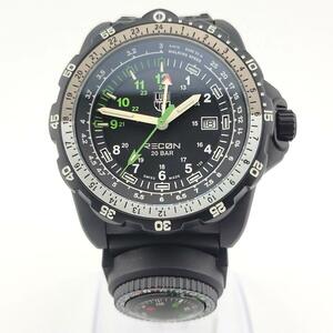 美品 LUMINOX ルミノックス RECON SERIES8830 8831 リーコン ナビゲーションコンパス付 クォーツ腕時計 メンズ グリーン ブラック アナログ