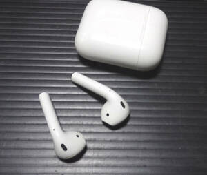 【中古】APPLE(アップル) AirPods 第2世代 A2032 A2031 A1602