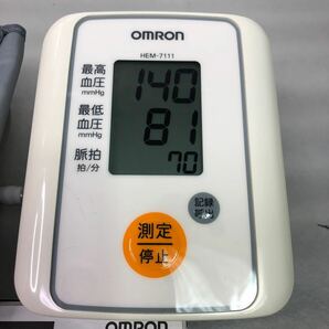 OMRON オムロン 上腕式血圧計 HEM-7111 自動電子血圧計 の画像2