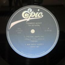 TMネットワーク/TWINKLE NIGHT/EPIC 153H185 LP_画像2