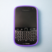 即決・送料込み)【ソフトケース】GauGau BlackBerry Bold 9900/9930 Eagle Design TPU Case Solid Purple_画像2