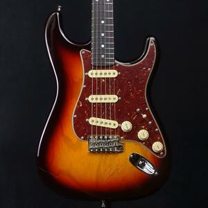 Fender Custom Shop. крыло Custom Shop .American Custom Stratocaster NOS Chocolate 3-Color Sunburst