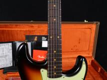 Fender Custom Shop ＜フェンダーカスタムショップ＞ 1960 Stratocaster Heavy Relic Faded Aged 3-Color Sunburst_画像6