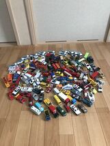 TOMICA トミカ ミニカー等130台以上まとめて 救急車 トラック バス 車おもちゃ 総重量6kg以上 中古ジャンク_画像1