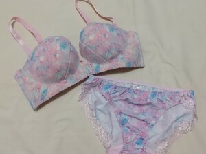 ☆☆未使用エメフィールAimerfeerブラE70&ショーツMピンク系