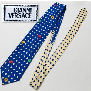 ■美品■GIANNI VERSACE ジャンニヴェルサーチ　ネクタイ　水玉　ドット　花柄　シルク100% イタリア製　ブルー×アイボリー　ビジネス