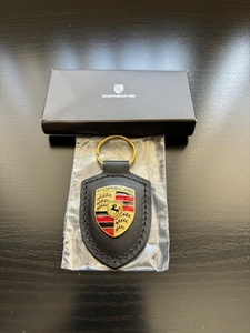 ★新品未使用　希少　ディーラー提供品★ポルシェ　PORSCHE タグホイヤー　クレスト　キーホルダー　キーリング　ブラック　ノベルティ