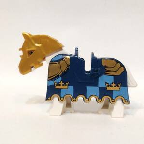 レゴ キャッスル ミニフィグ クラウンナイト 馬 馬鎧の画像1