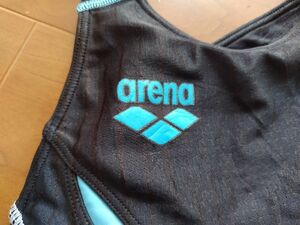 ARENA アリーナ スパッツ型 競泳水着 黒色 ファスナータイプ　Mサイズ