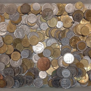 【1円スタート】アルゼンチン共和国 アルゼンチンペソ硬貨 おまとめ 約1.2㎏の画像1
