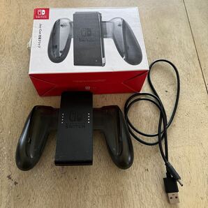 ジョイコン充電グリップ ニンテンドースイッチ 中古の画像1